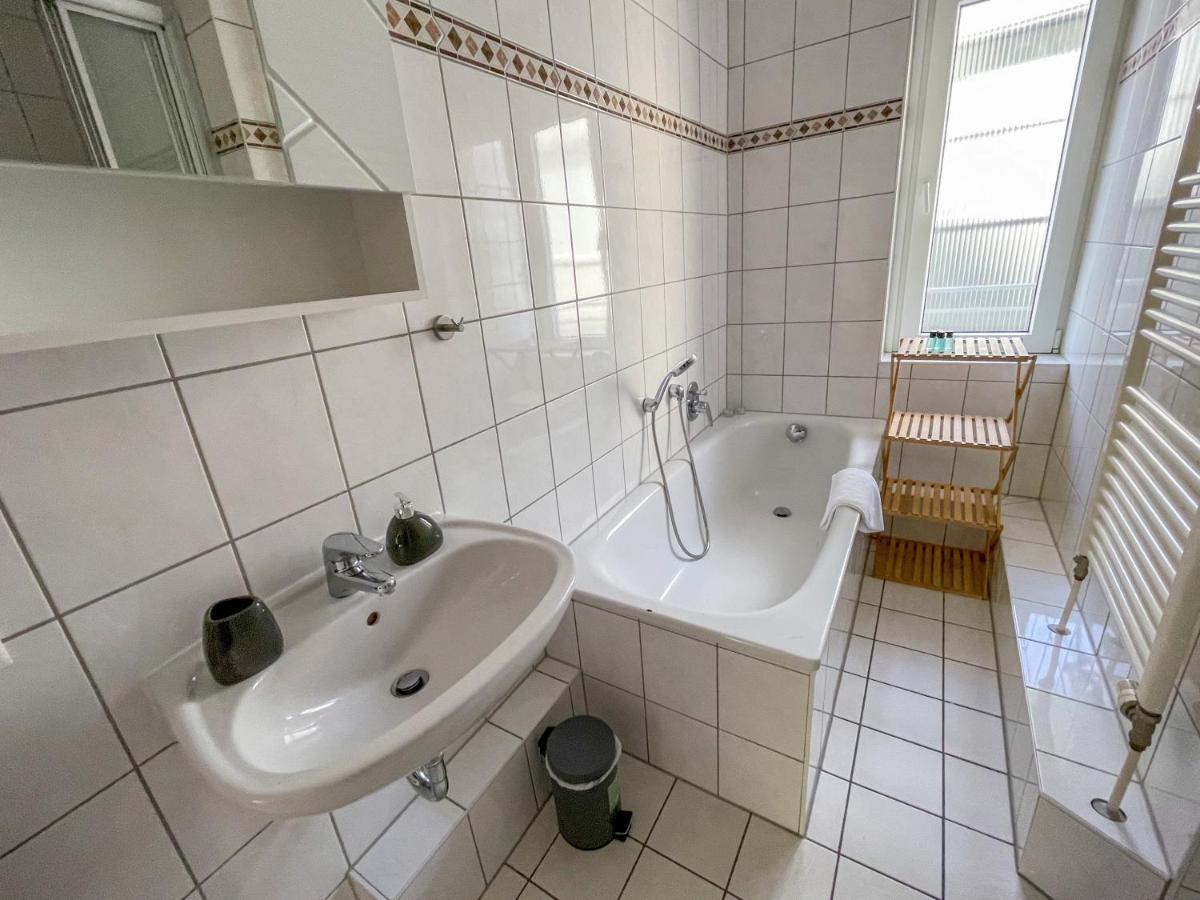 Urbansuites - Stylish Apartments I Koblenz Center I Kitchen I Up To 115M2 Kültér fotó