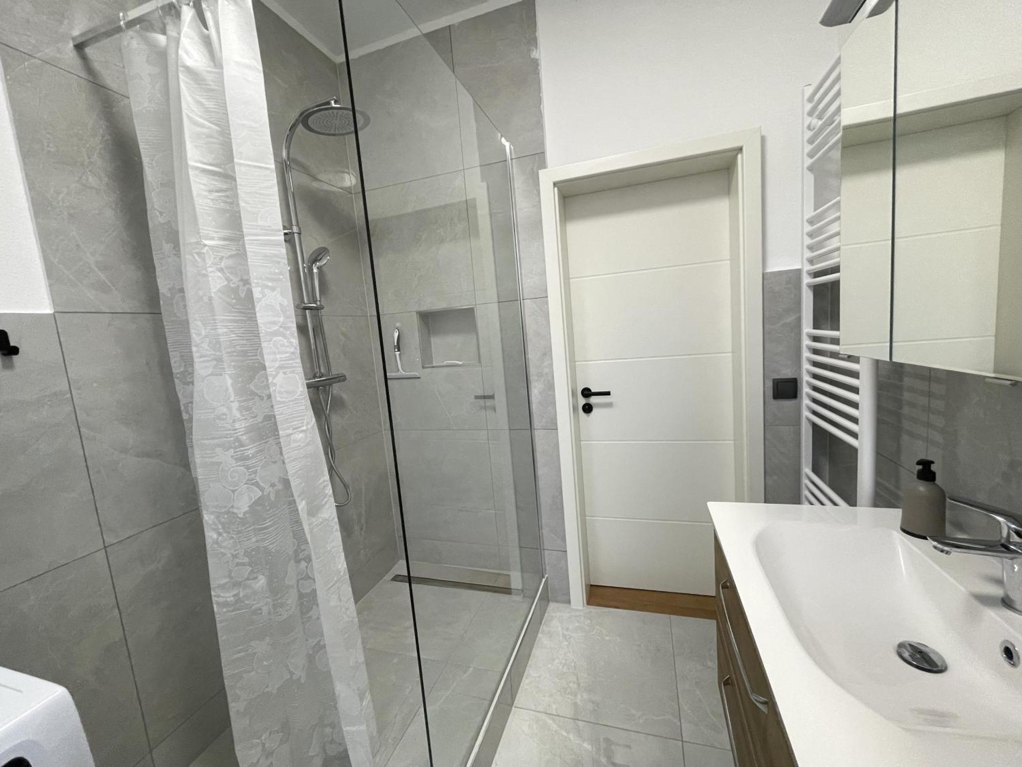 Urbansuites - Stylish Apartments I Koblenz Center I Kitchen I Up To 115M2 Kültér fotó